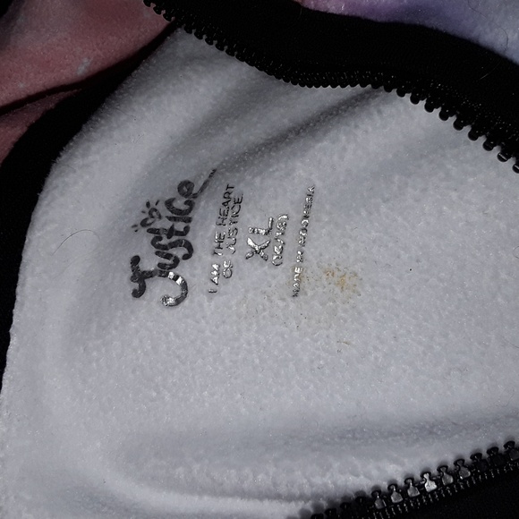 Justice - Picture 3 of 4